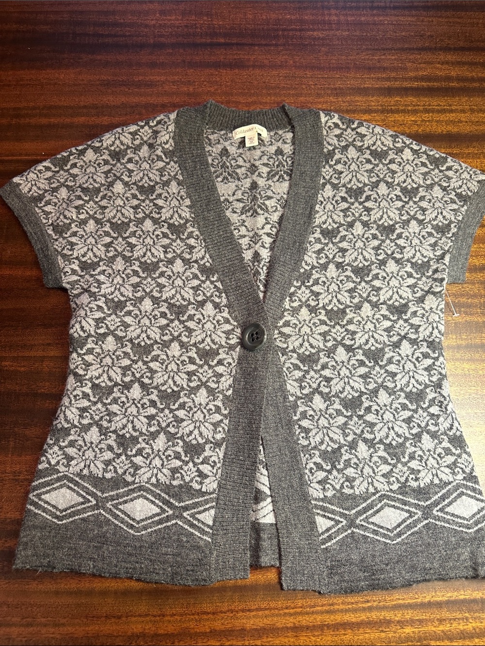 Coldwater Creek Gray Floral Short-Sleeve Knit Cardigan